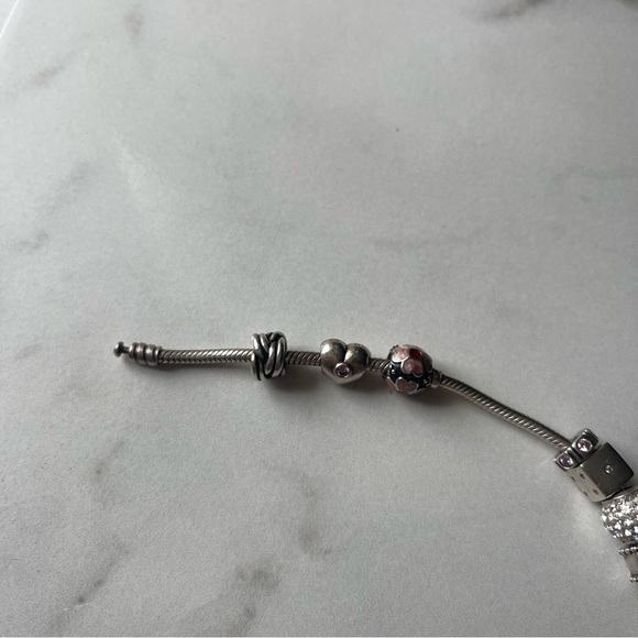 Pandora Forget Me Knot Charm - Picture 5 of 6